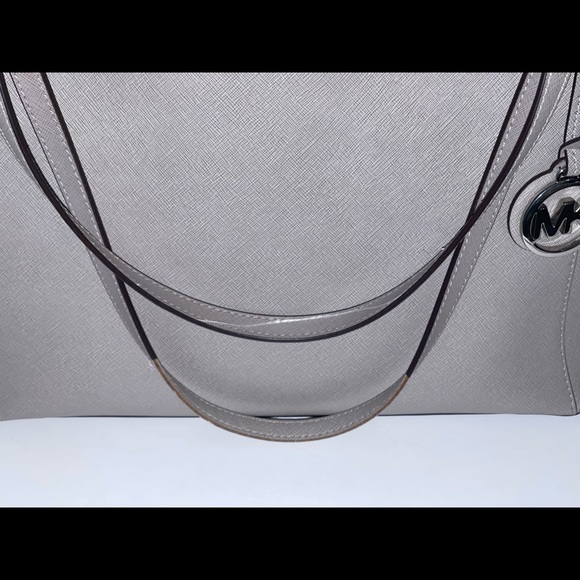 Micheal Kors Jet Set Large Saffiano Leather Top-Zip Tote Bag - Picture 4 of 5